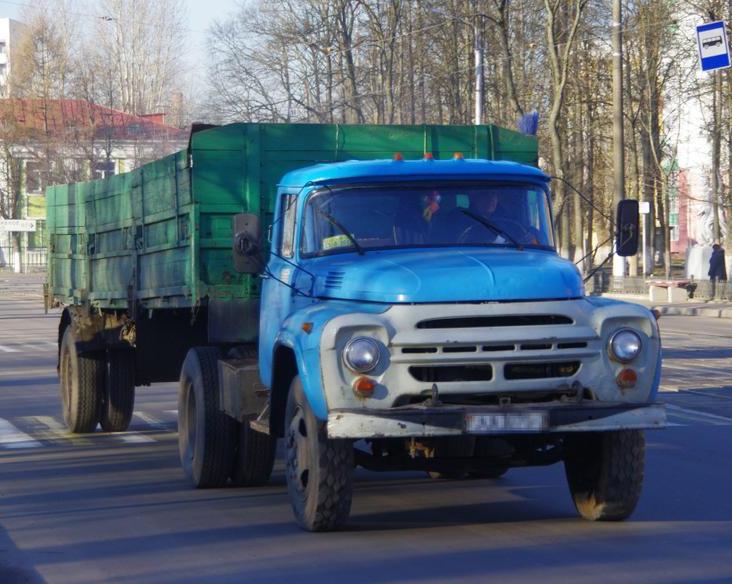 Как ЗИЛ-130 стал грузовиком всей эпохи СССР? Технические характеристики и история создания «ЗИЛа» / Автомобили, транспорт и аксессуары / iXBT Live
